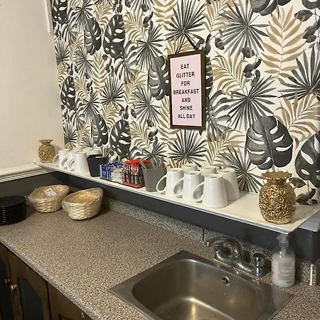 Myroomz Golden Hotell Blackpool