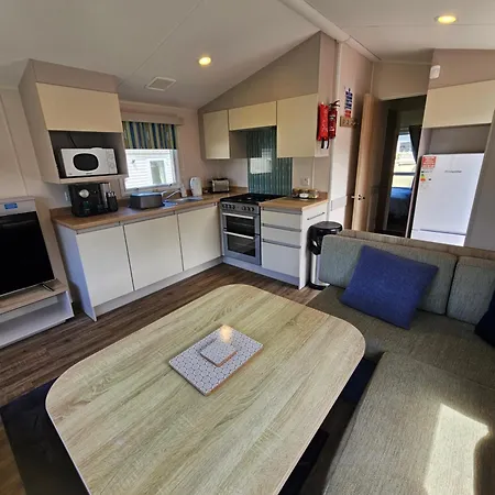 Cosy Caravan Haven Marton Mere Campsite