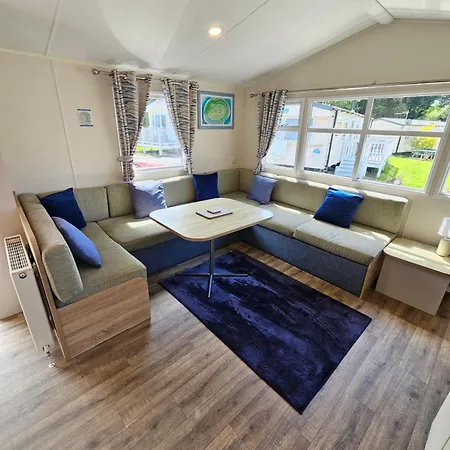 Campsite Cosy Caravan Haven Marton Mere *