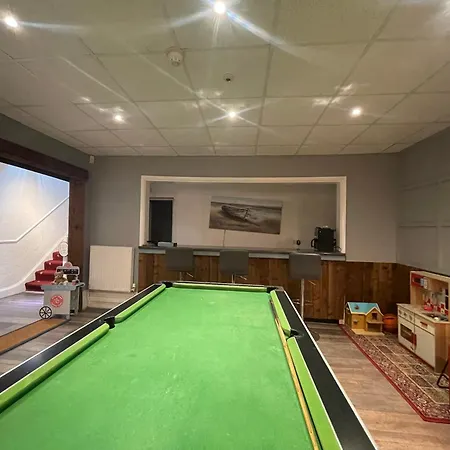 Oakwell Hotel 3*