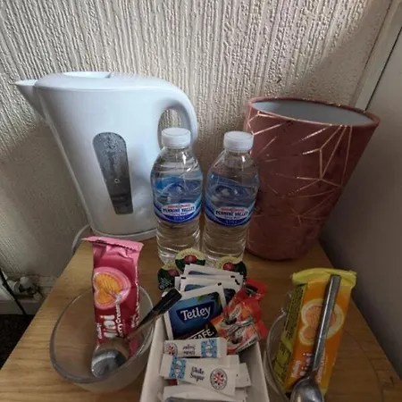 Guest house New Kirkstead Dog Friendly Everyone Welcome Blackpool