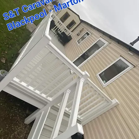 Tranquil Retreat In * Blackpool