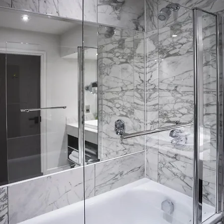 Boulevard Hotel 5*