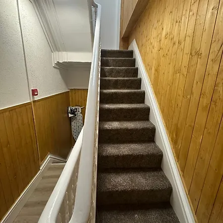 Apartment Suli House- Holiday Flats & En-Suite-Families And Couples Only