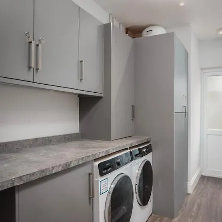 Apartment Abode - Polaris