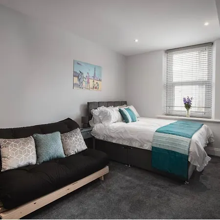 Abode - Polaris Apartment *