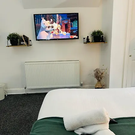 Apartment Tropical Heaven By Luxe Blackpool