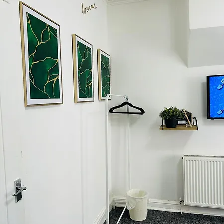 Tropical Heaven By Luxe * Blackpool