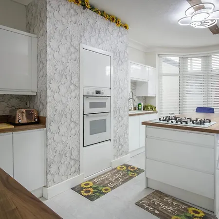 Holiday home Vibrant 3 Bed