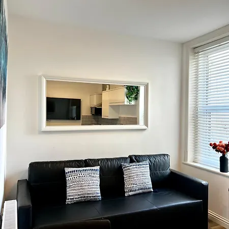 Apartment Granada At Pleasure Blackpool