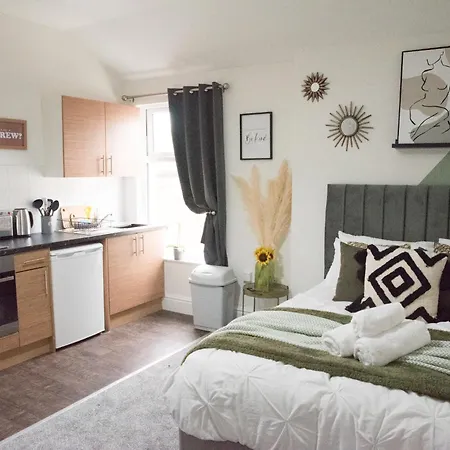 Vance Towers 6 - Studio Retreat