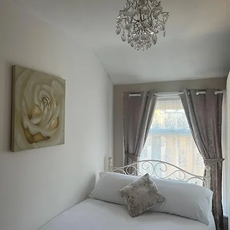 At 25 Guest house