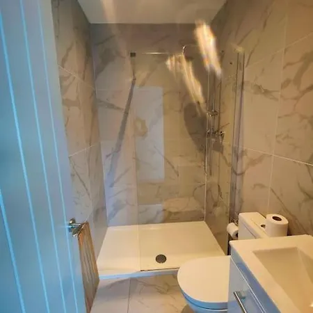 Apartment Sloane Modern 2 Bedroom Seafront Blackpool