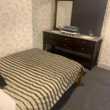 Guest house The New Macleods