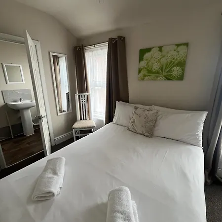 Guest house At 25