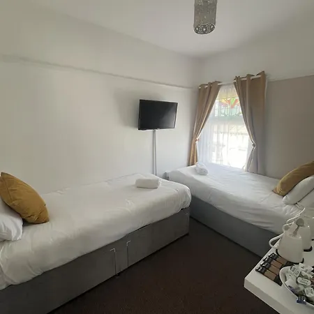 At 25 3* Blackpool