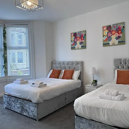 Apartment Granada At Pleasure Blackpool