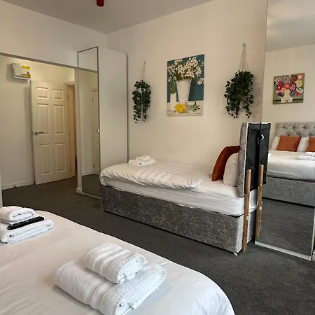 Granada At Pleasure Apartment