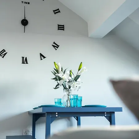 Charles Alexander Short - Vibe Apartment Blackpool