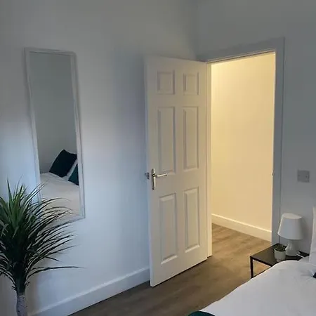 Apartment Beautiful & Spacious In Centre