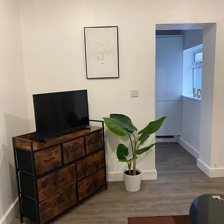 Apartment Beautiful & Spacious In Centre