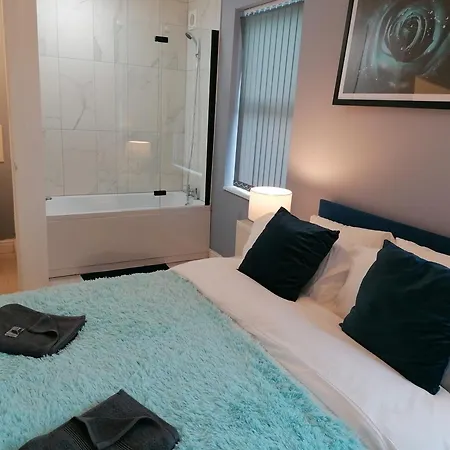 アパートホテル Blok 3 -jacuzzi Suites, & Ensuite *
