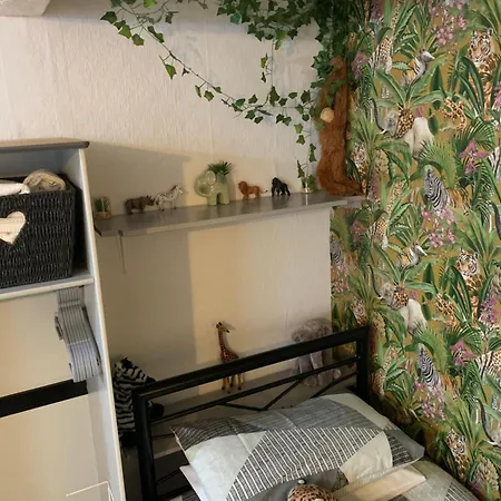 Pensionat Hornby Villa- 4star B&b-couples & Families Only