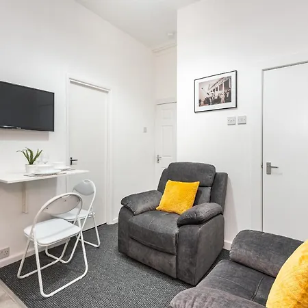Velvet Coaster Apartment *