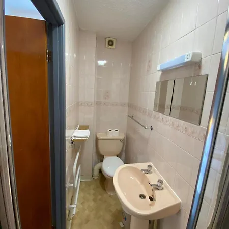 Guest house Alumhurst 3*