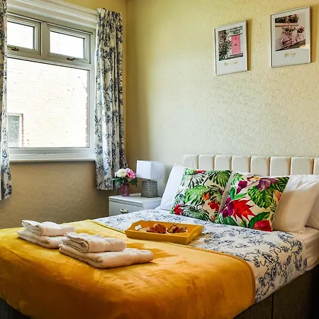 Holiday home Chaseley House *