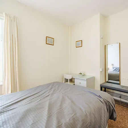 Holiday home Highbury