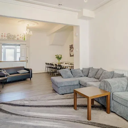 Highbury Holiday home *