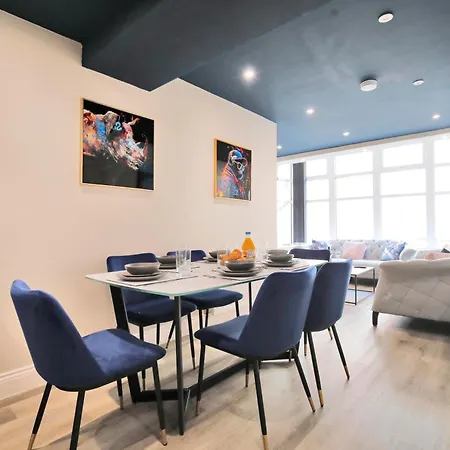 Oceania Apartment Blackpool