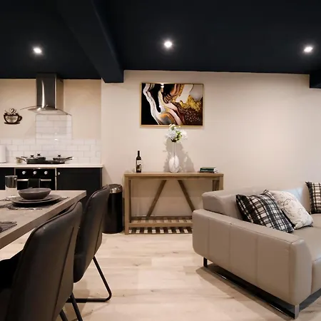 Oceania Apartment Blackpool