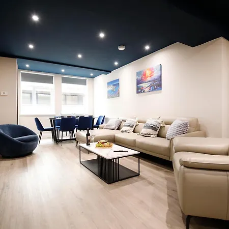 Oceania Apartment