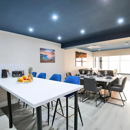 Oceania Apartment Blackpool