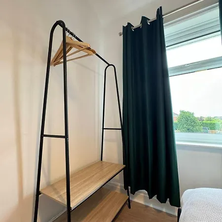 Cozy 2bd House In - Family Friendly Apartment Blackpool