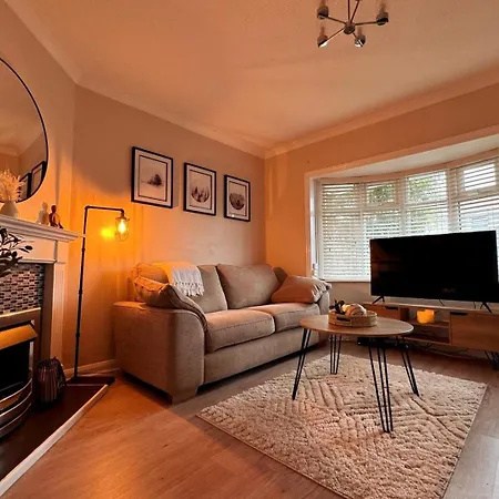 Cozy 2bd House In - Family Friendly * Blackpool