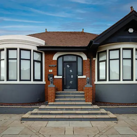 Villa Pleasure Luxury Blackpool