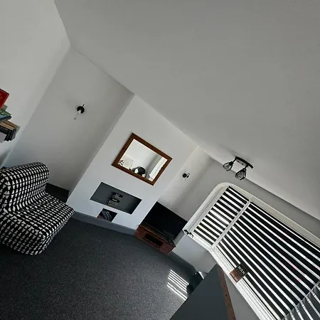 Melville House - Pet Friendly Holiday home *