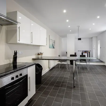 Abode - Shaw Heights * Blackpool