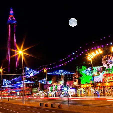 Q - 5* Blackpool