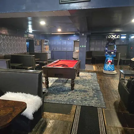 Rose Hotel
