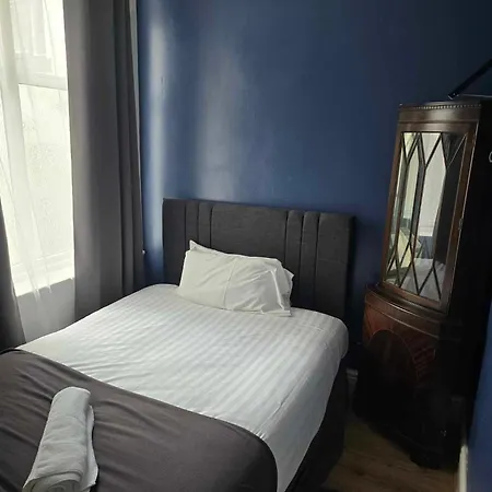 Rose 3* Blackpool