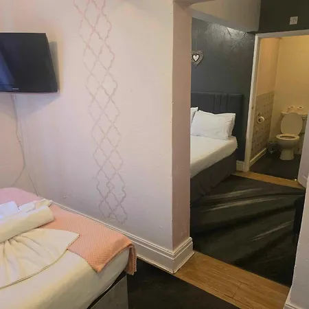 Rose 3* Blackpool