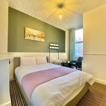 Seaside - Comfortable - Double, King & Super King Beds - 4* Blackpool