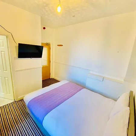 Seaside - Comfortable - Double, King & Super King Beds - Blackpool