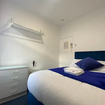 Otel The New Athena *