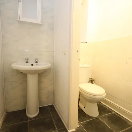 Apartment Cosy Casa: Beachfront Promenade Retreat With Free Parking *