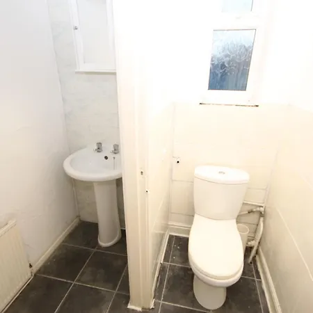 Cosy Casa: Beachfront Promenade Retreat With Free Parking * Blackpool
